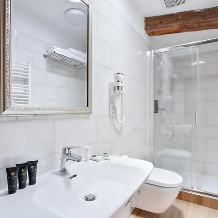 Castle & Wellness Konukevi 4*