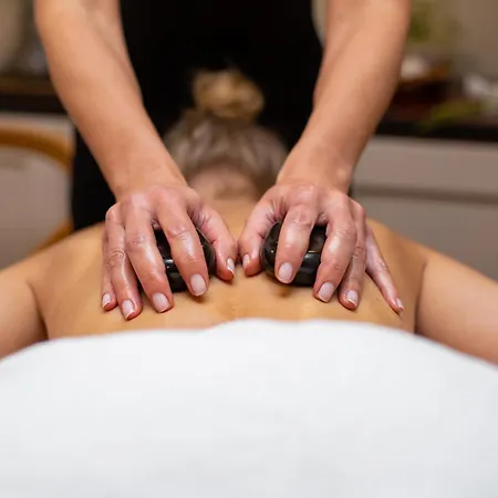 Castle & Wellness Guest house