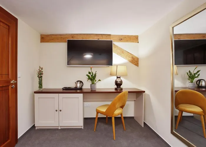 Pensión Castle & Wellness 4*